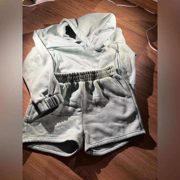 Tops - EUC Mint Green Hoodie and Shorts Set